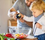 Cocinar con niños: Cómo fomentar la confianza